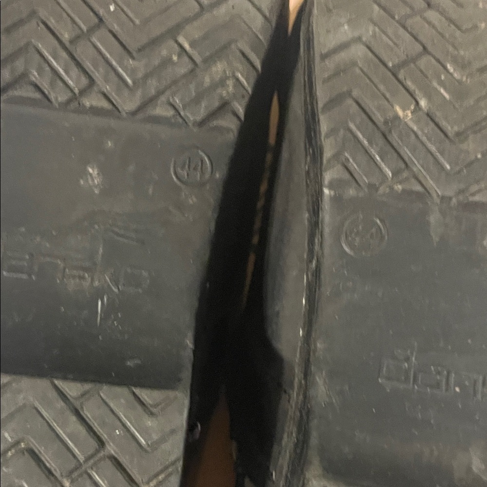 Dansko Black Leather Women's Slip-On Clogs - Picture 4 of 4